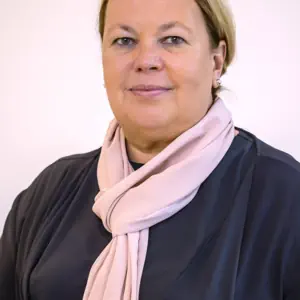 UHE_Portrait_zugeschnitten_high_res.jpg